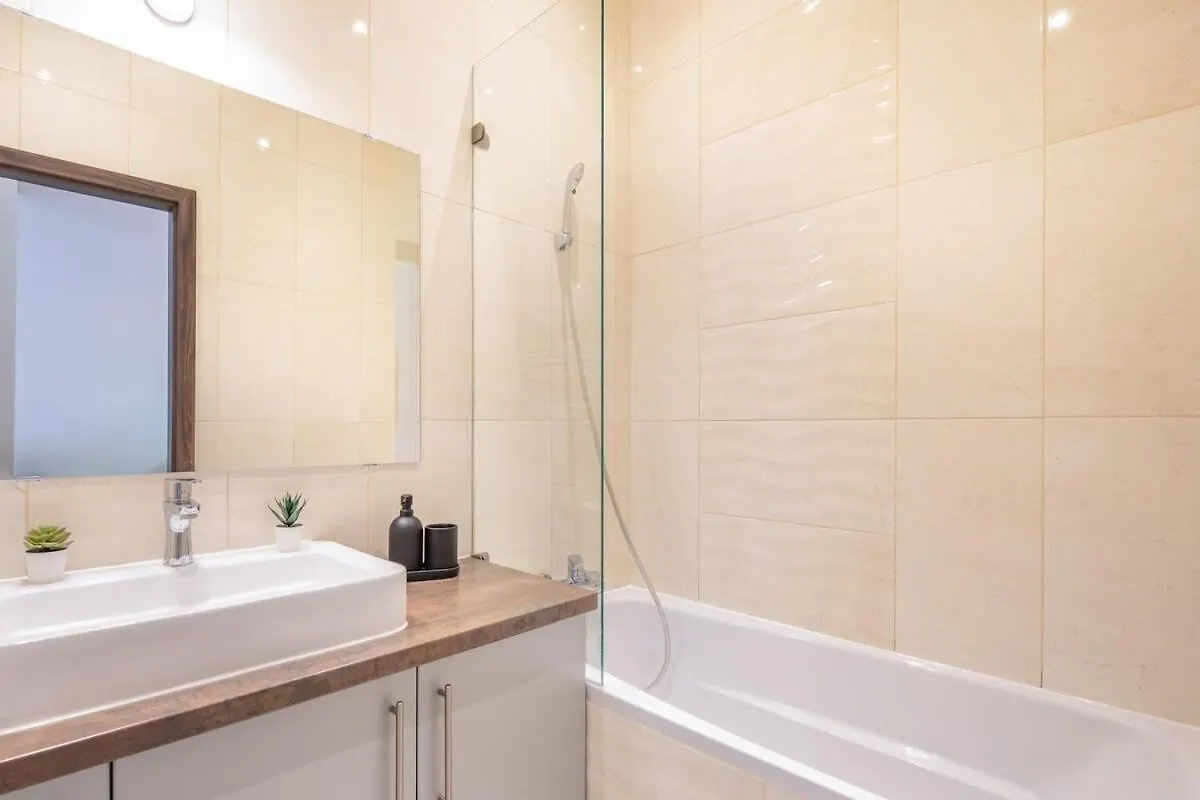 Ultra Central - New - Quiet Sleep Budapest