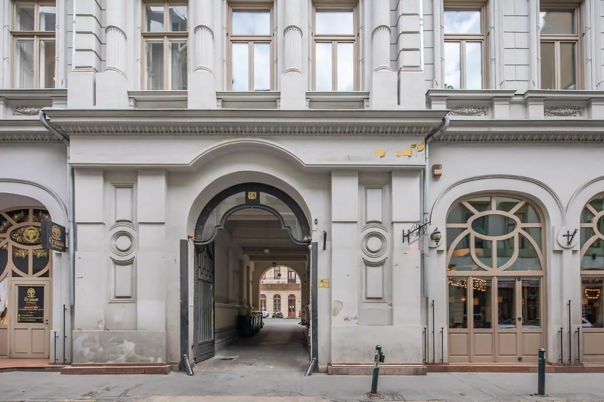 Ultra Central - New - Quiet Sleep Budapest Hungary